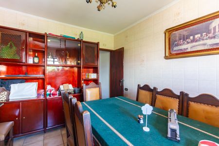 Casa à venda com 131m², 4 quartos e 3 vagasCopa