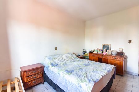 Casa à venda com 131m², 4 quartos e 3 vagasQuarto 1