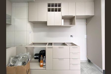 cozinha de apartamento para alugar com 1 quarto, 35m² em Jaguaré, São Paulo