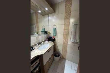 Apartamento para alugar com 75m², 2 quartos e 1 vaga Apartamento para alugar com 75m², 2 quartos e 1 vagaBanheiro da Suíte