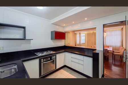 Cozinha de apartamento à venda com 3 quartos, 110m² em Santa Tereza, Belo Horizonte
