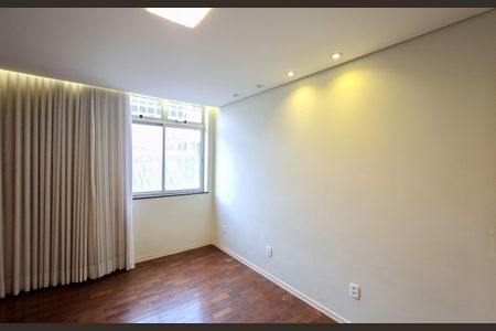 Apartamento para alugar com 110m², 3 quartos e 1 vaga Apartamento para alugar com 110m², 3 quartos e 1 vagaQuarto