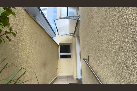 Casa para alugar com 160m², 3 quartos e 3 vagas Casa para alugar com 160m², 3 quartos e 3 vagasEntrada