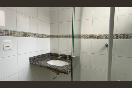 Casa para alugar com 160m², 3 quartos e 3 vagas Casa para alugar com 160m², 3 quartos e 3 vagasBanheiro Suíte 1