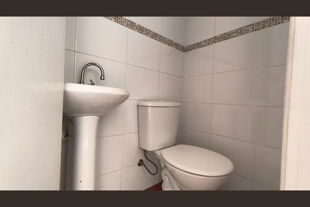 Casa para alugar com 160m², 3 quartos e 3 vagas Casa para alugar com 160m², 3 quartos e 3 vagasBanheiro de Serviço