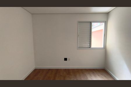 Casa para alugar com 160m², 3 quartos e 3 vagas Casa para alugar com 160m², 3 quartos e 3 vagasSuíte 2