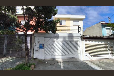 Casa para alugar com 160m², 3 quartos e 3 vagas Casa para alugar com 160m², 3 quartos e 3 vagasFachada + Plaquinha