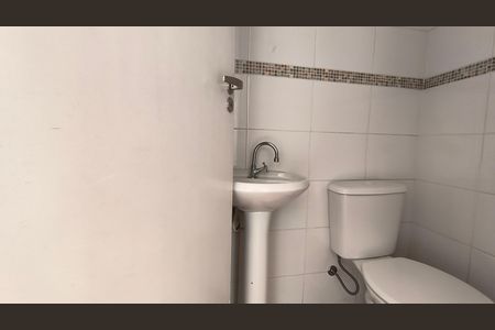 Casa para alugar com 160m², 3 quartos e 3 vagas Casa para alugar com 160m², 3 quartos e 3 vagasBanheiro de Serviço