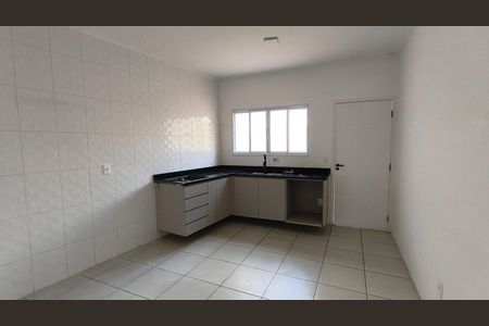 Casa para alugar com 160m², 3 quartos e 3 vagas Casa para alugar com 160m², 3 quartos e 3 vagasCozinha