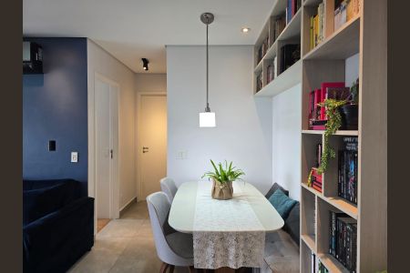 Apartamento à venda com 60m², 2 quartos e 1 vagaSala 