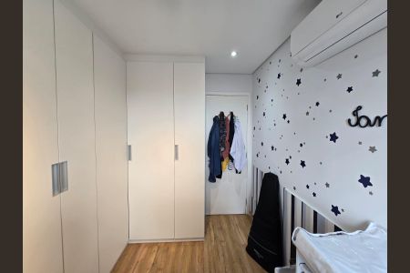 Apartamento à venda com 60m², 2 quartos e 1 vagaQuarto 02