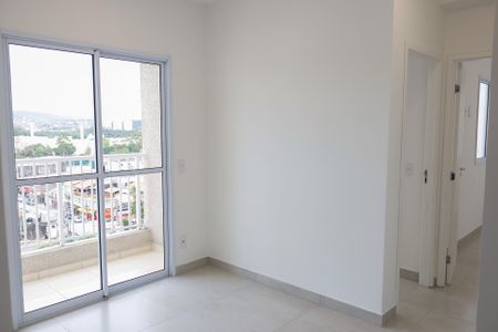 Apartamento para alugar com 2 quartos, 45m² em Quitaúna, Osasco