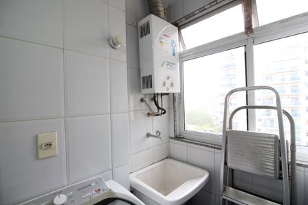 Apartamento para alugar com 68m², 2 quartos e 1 vagaÁrea de Serviço