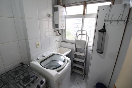 Apartamento para alugar com 68m², 2 quartos e 1 vagaÁrea de Serviço