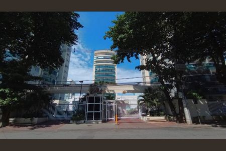 Apartamento para alugar com 68m², 2 quartos e 1 vagaFachada