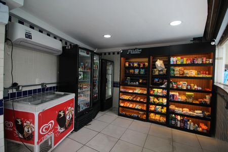 Apartamento para alugar com 68m², 2 quartos e 1 vagaConveniência