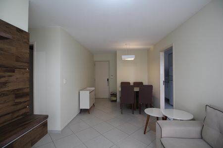 Apartamento para alugar com 68m², 2 quartos e 1 vagaSala