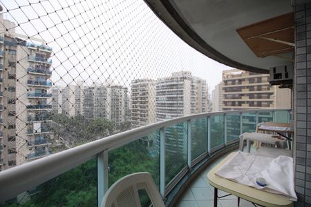 Apartamento para alugar com 68m², 2 quartos e 1 vagaVaranda