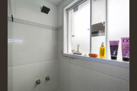 Apartamento à venda com 82m², 2 quartos e 1 vagaBanheiro da Suíte