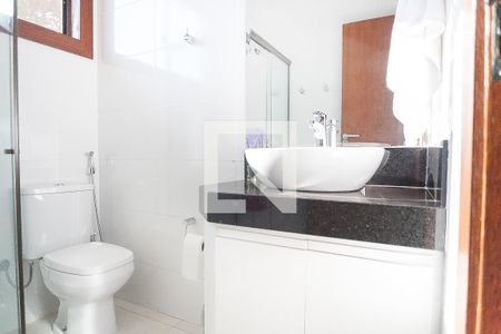 Casa de condomínio à venda com 1000m², 4 quartos e 4 vagas Casa de condomínio à venda com 1000m², 4 quartos e 4 vagasBanheiro Social