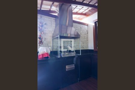 Casa de condomínio à venda com 1000m², 4 quartos e 4 vagas Casa de condomínio à venda com 1000m², 4 quartos e 4 vagasdeck / churrasqueira