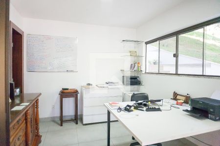 Casa de condomínio à venda com 1000m², 4 quartos e 4 vagas Casa de condomínio à venda com 1000m², 4 quartos e 4 vagashome office 1