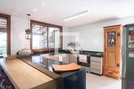 Casa de condomínio à venda com 1000m², 4 quartos e 4 vagas Casa de condomínio à venda com 1000m², 4 quartos e 4 vagasCozinha