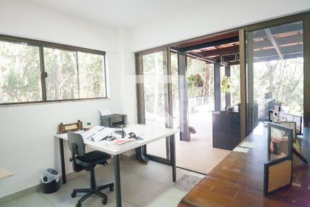 Casa de condomínio à venda com 1000m², 4 quartos e 4 vagas Casa de condomínio à venda com 1000m², 4 quartos e 4 vagashome office 1