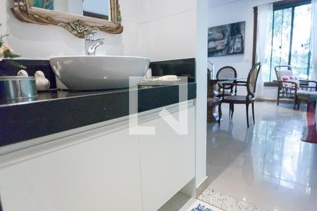 Lavabo de casa de condomínio à venda com 4 quartos, 1000m² em Retiro do Chalé, Brumadinho