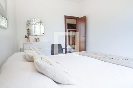 Casa de condomínio à venda com 1000m², 4 quartos e 4 vagas Casa de condomínio à venda com 1000m², 4 quartos e 4 vagasquarto 2