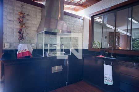 Casa de condomínio à venda com 1000m², 4 quartos e 4 vagas Casa de condomínio à venda com 1000m², 4 quartos e 4 vagasdeck / churrasqueira