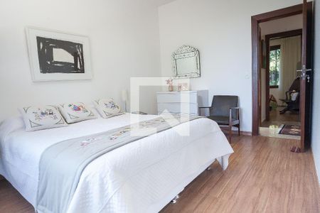 Casa de condomínio à venda com 1000m², 4 quartos e 4 vagas Casa de condomínio à venda com 1000m², 4 quartos e 4 vagasquarto 2