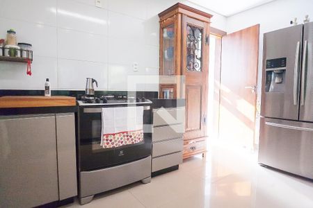 Casa de condomínio à venda com 1000m², 4 quartos e 4 vagas