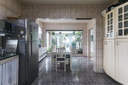 Casa para alugar com 261m², 3 quartos e 4 vagasCozinha