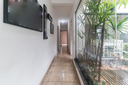 Casa para alugar com 261m², 3 quartos e 4 vagasCorredor