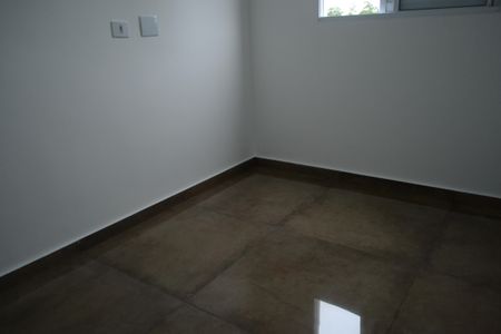 Apartamento para alugar com 2 quartos, 42m² em Jardim Saude, Suzano