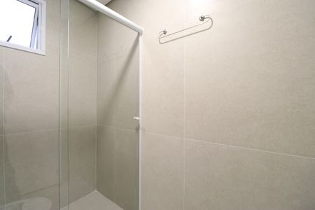 Banheiro de kitnet/studio para alugar com 1 quarto, 30m² em Barra Funda, São Paulo