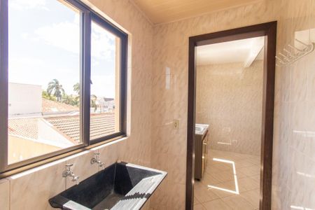 Casa para alugar com 121m², 3 quartos e 1 vagaÁrea de Serviço