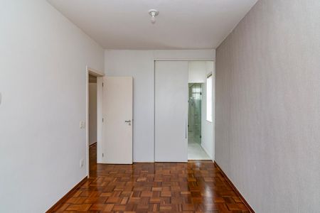 Apartamento à venda com 220m², 3 quartos e 1 vagaSuíte