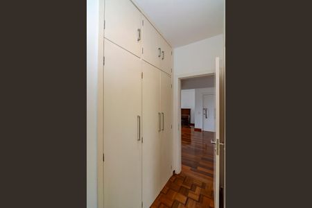 Apartamento à venda com 220m², 3 quartos e 1 vagaCorredor