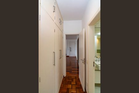 Apartamento à venda com 220m², 3 quartos e 1 vagaCorredor