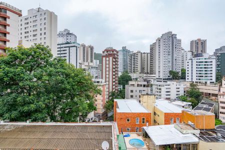 Apartamento à venda com 220m², 3 quartos e 1 vagaVaranda