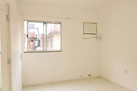 Quarto 1 de casa de condomínio à venda com 1 quarto, 48m² em Quintino Bocaiúva, Rio de Janeiro