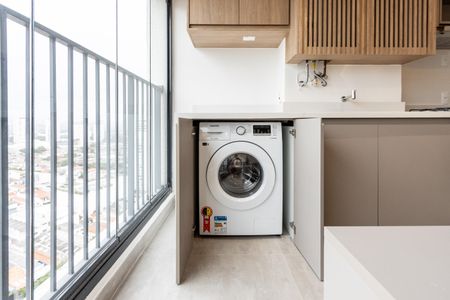 Apartamento para alugar com 55m², 2 quartos e 1 vaga Apartamento para alugar com 55m², 2 quartos e 1 vagaCozinha e Área de Serviço