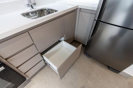 Apartamento para alugar com 55m², 2 quartos e 1 vaga Apartamento para alugar com 55m², 2 quartos e 1 vagaCozinha e Área de Serviço