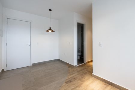 Sala de apartamento para alugar com 2 quartos, 55m² em Vila Anastácio, São Paulo