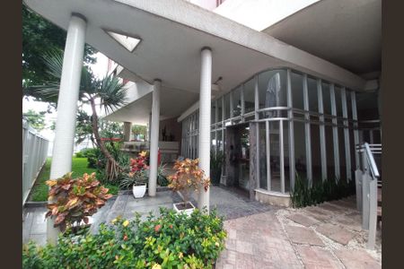 Apartamento para alugar com 175m², 2 quartos e 1 vagaHall social