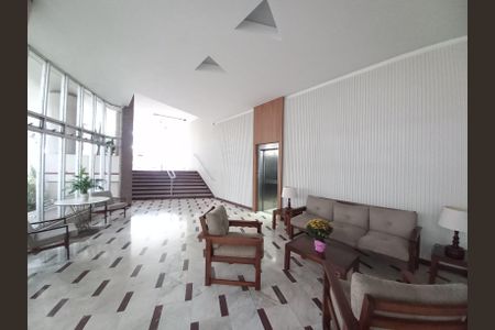 Apartamento para alugar com 175m², 2 quartos e 1 vagaHall social