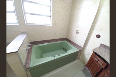 Apartamento para alugar com 175m², 2 quartos e 1 vagaBanheiro da Suíte