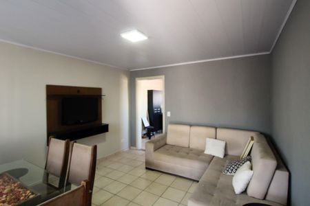 Sala de casa para alugar com 2 quartos, 80m² em Vila Tolstoi, São Paulo